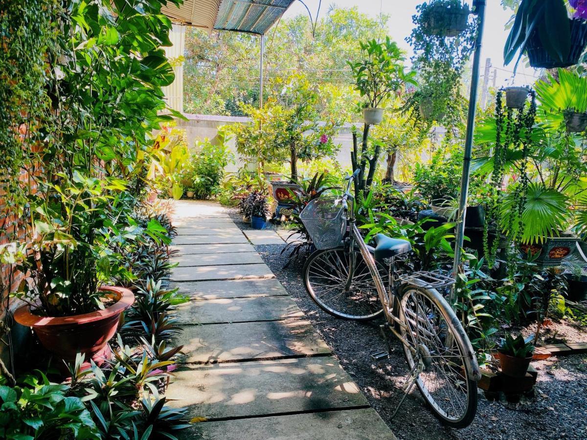Nam Cat Tien Homestay Exteriör bild