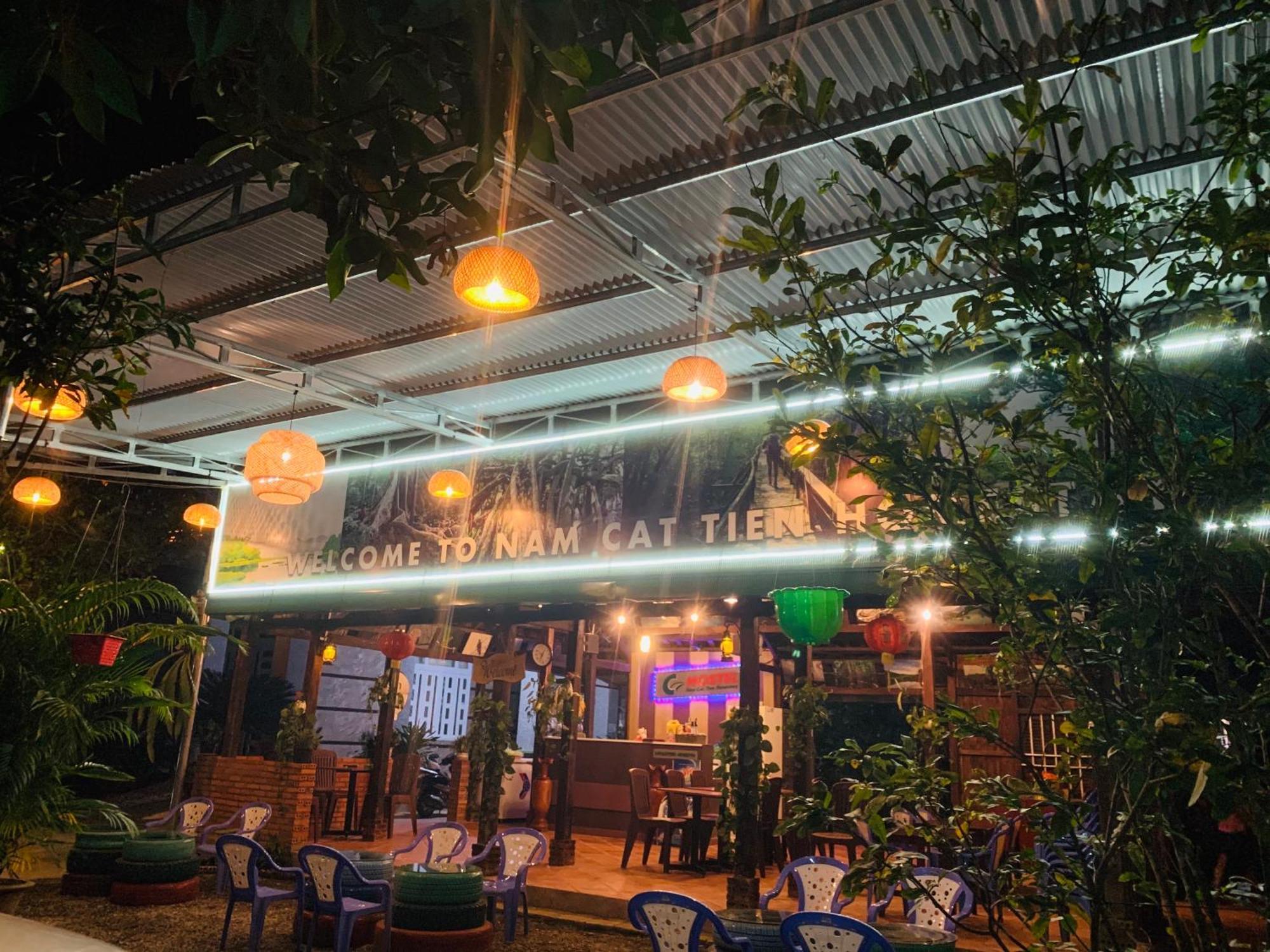 Nam Cat Tien Homestay Exteriör bild