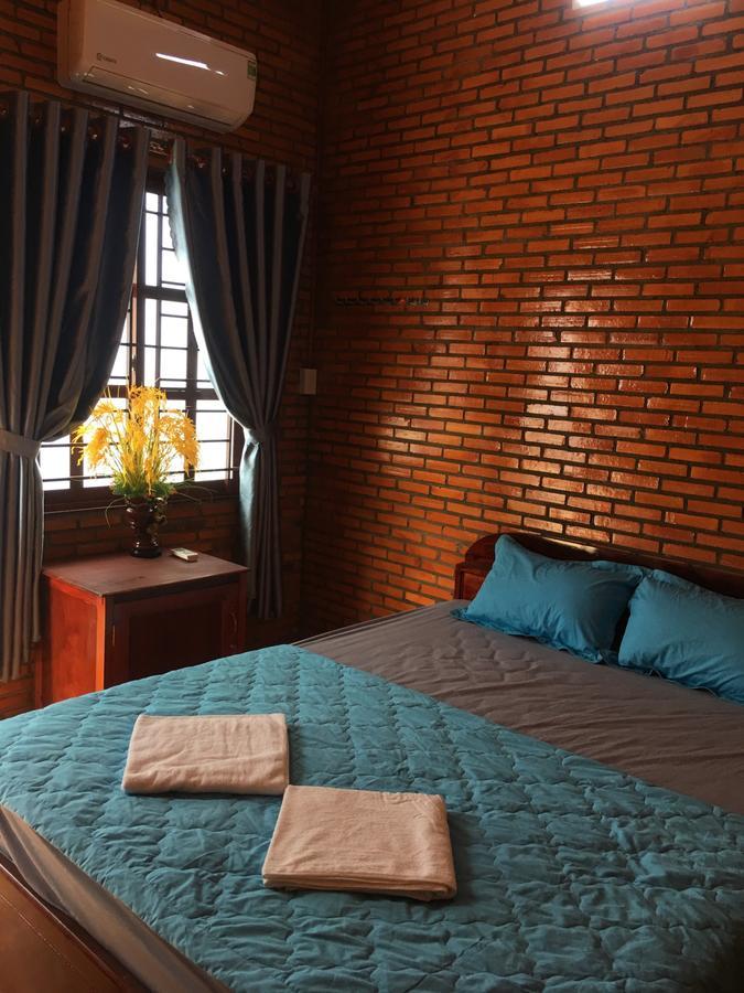 Nam Cat Tien Homestay Exteriör bild