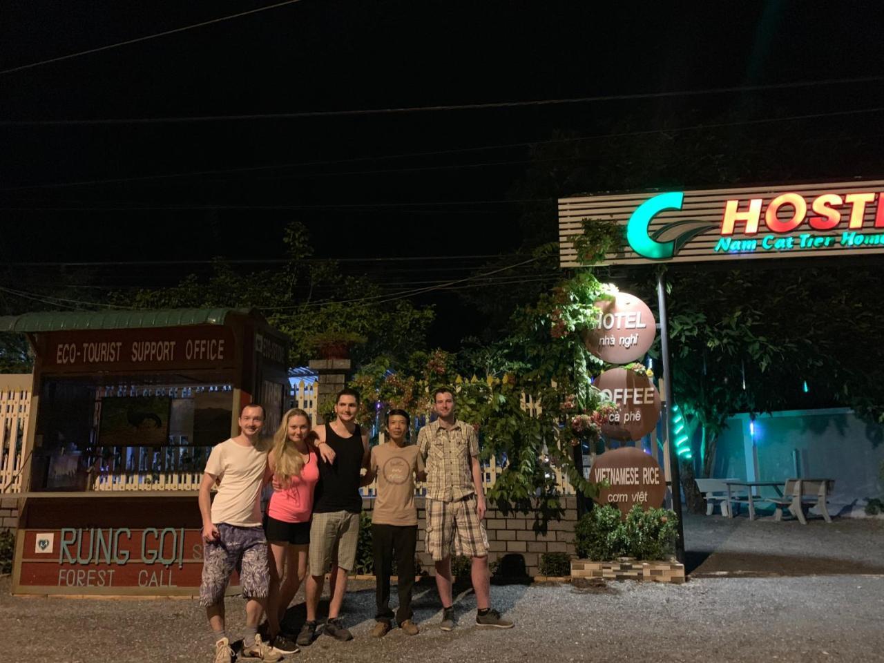 Nam Cat Tien Homestay Exteriör bild